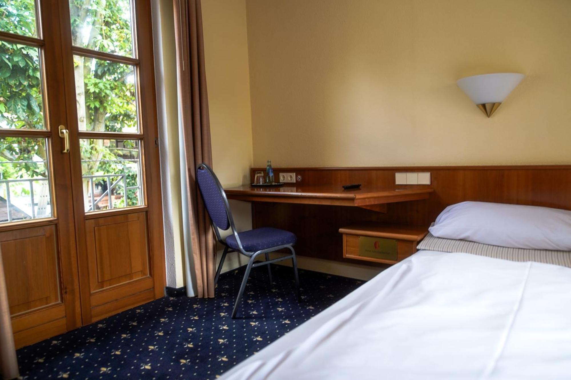 Hotel Erlenbacher Hof Бад-Гомбург-фор-дер-Гее Екстер'єр фото