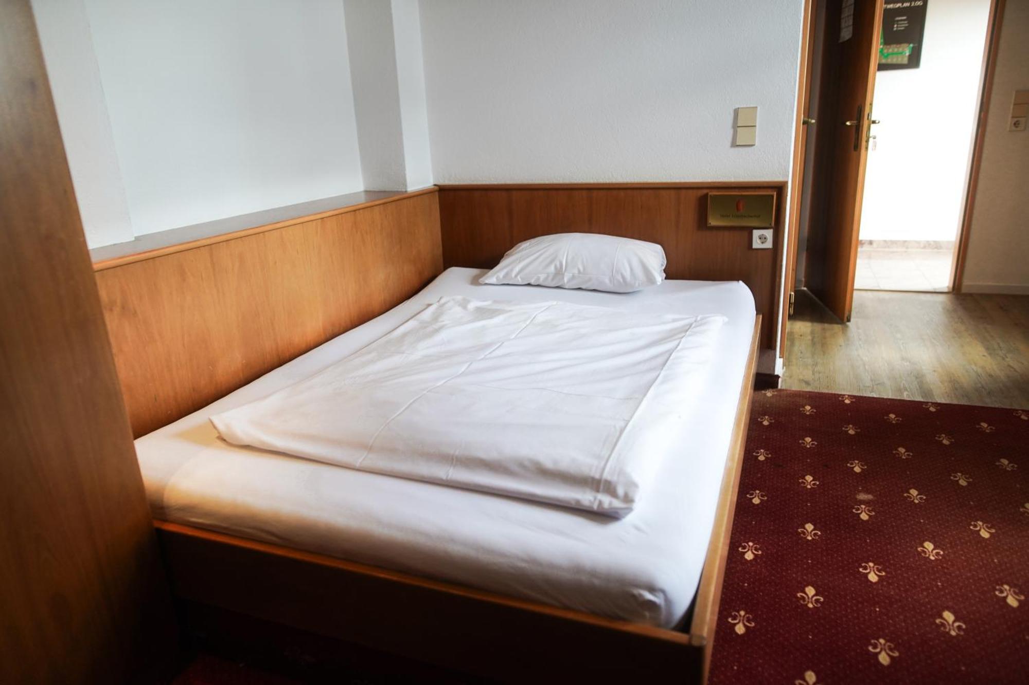 Hotel Erlenbacher Hof Бад-Гомбург-фор-дер-Гее Екстер'єр фото