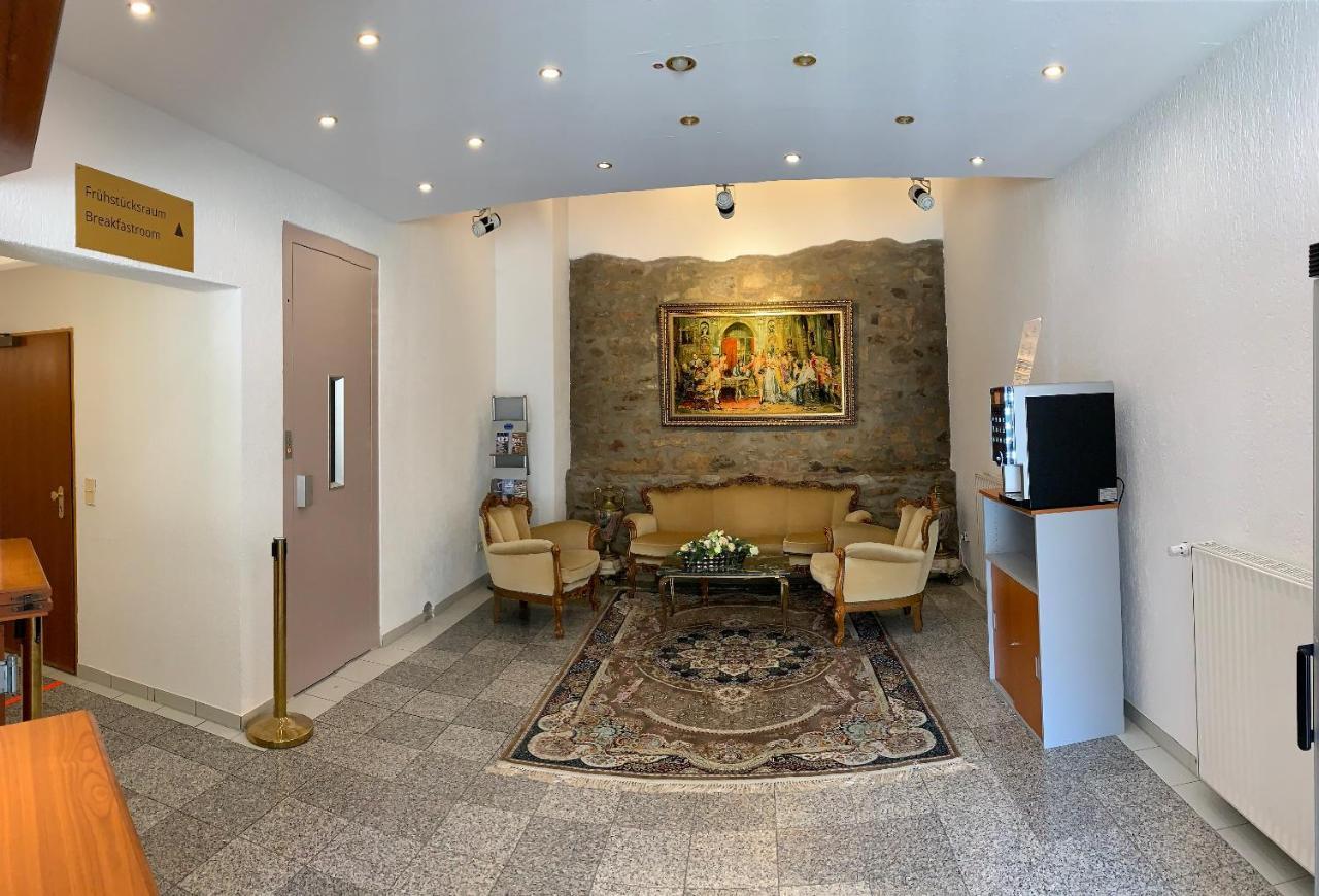 Hotel Erlenbacher Hof Бад-Гомбург-фор-дер-Гее Екстер'єр фото