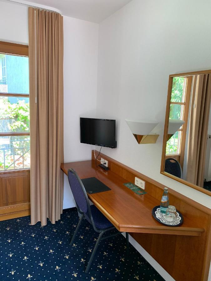 Hotel Erlenbacher Hof Бад-Гомбург-фор-дер-Гее Екстер'єр фото