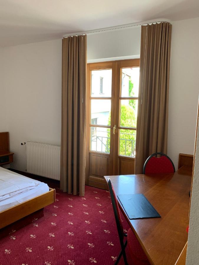 Hotel Erlenbacher Hof Бад-Гомбург-фор-дер-Гее Екстер'єр фото