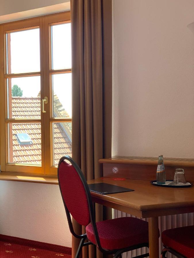 Hotel Erlenbacher Hof Бад-Гомбург-фор-дер-Гее Екстер'єр фото